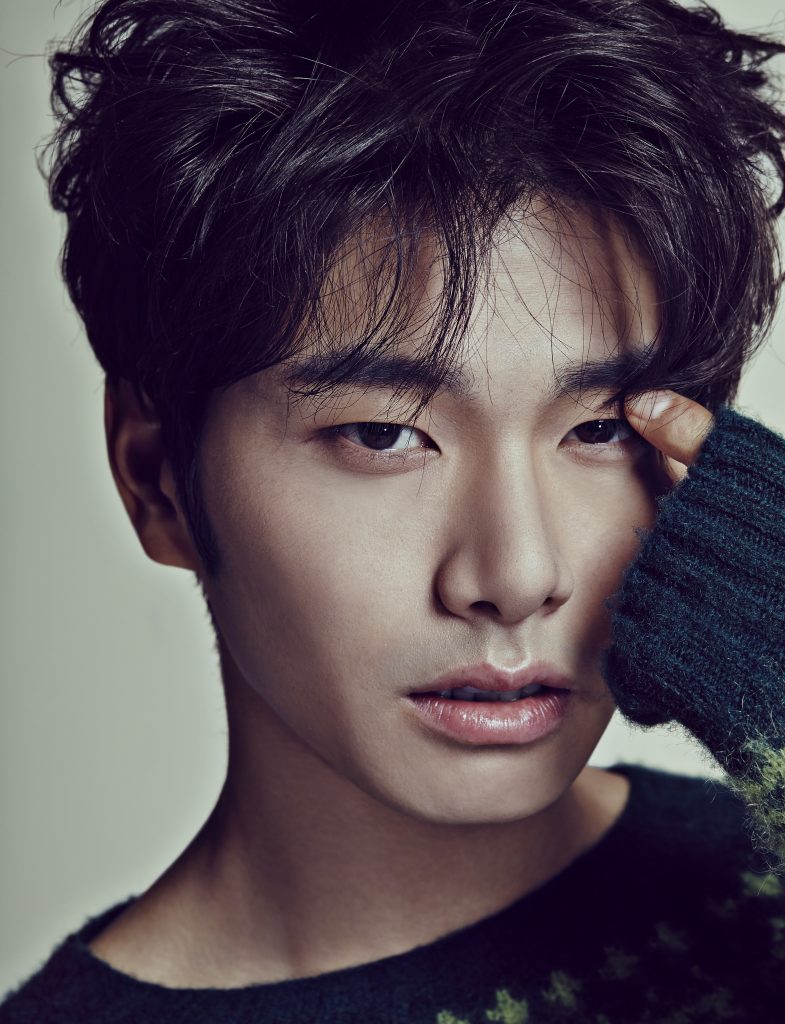 Lee Ung-Beom / Pin on Kim Bum - En octubre de 2014 el actor reveló ser